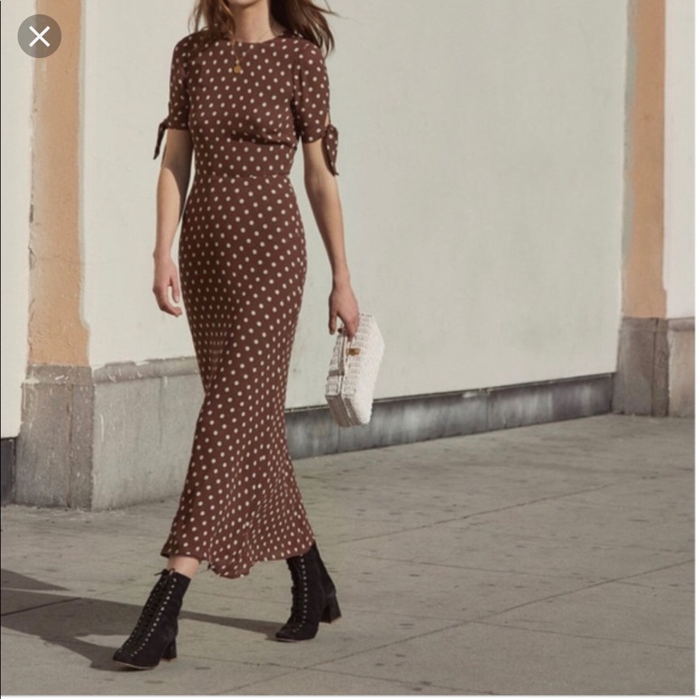 ISO!!!! Reformation Amsterdam dress in Au Laut